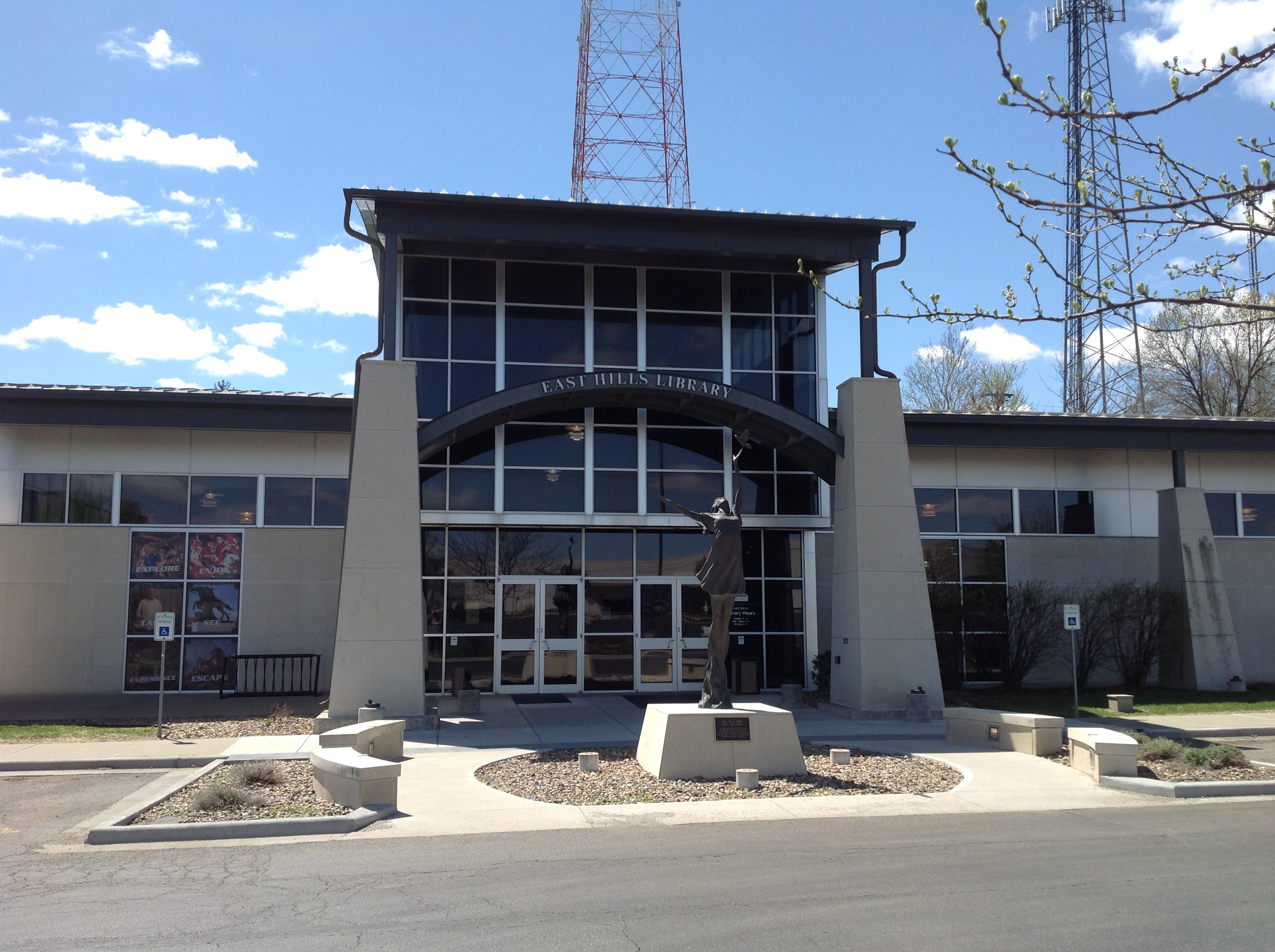 Exterior shot of the East Hills Library